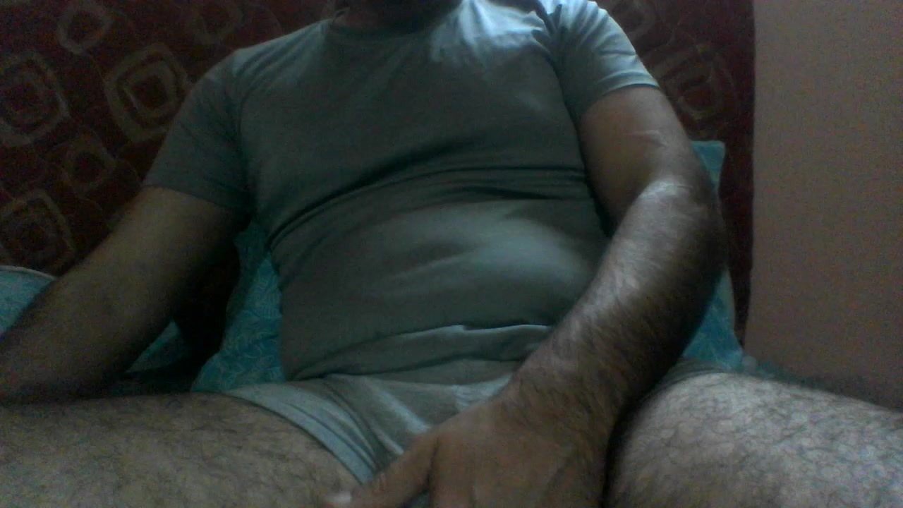 besstt0 Live Cam Screenshot – 2025-08-31 17:04:54