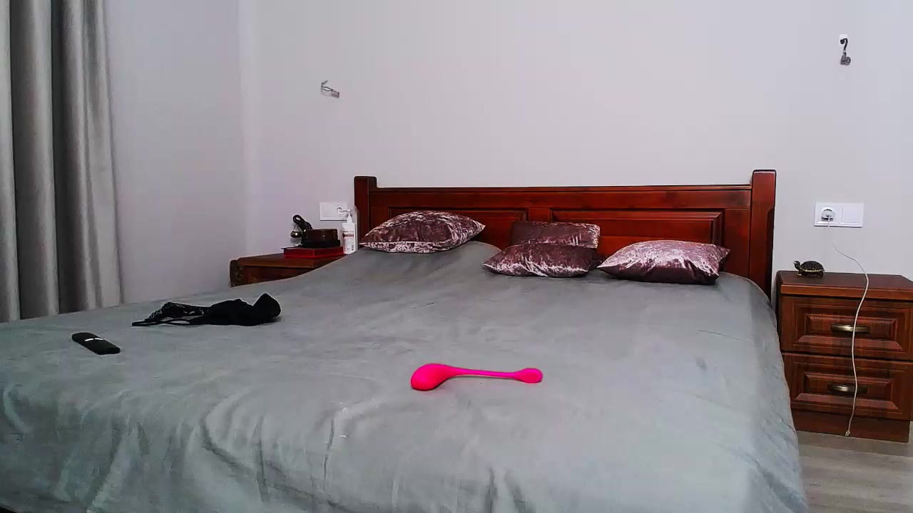 betty_sky Live Cam Screenshot – 2025-08-14 12:37:08