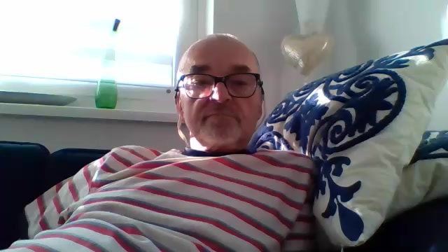 bibio353 Live Cam Screenshot – 2025-08-07 16:17:46