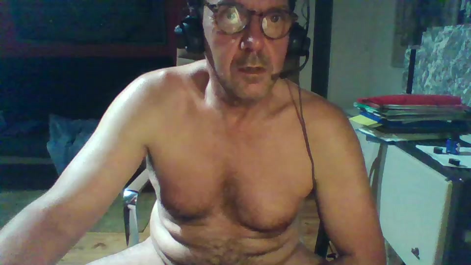 bikingguy2 Live Cam Screenshot – 2025-08-06 23:24:06