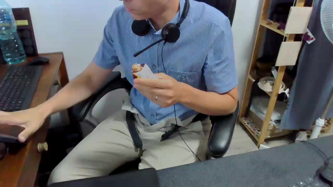 bimasseurpoilu Live Cam Screenshot – 2025-08-14 09:29:45
