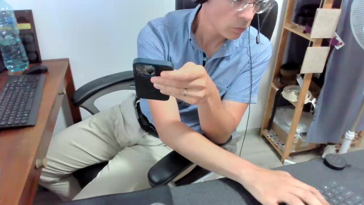 bimasseurpoilu Live Cam Screenshot – 2025-08-14 13:25:33