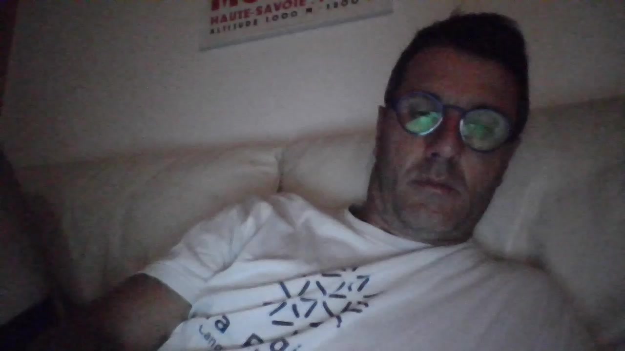bioushot Live Cam Screenshot – 2025-08-23 04:36:41