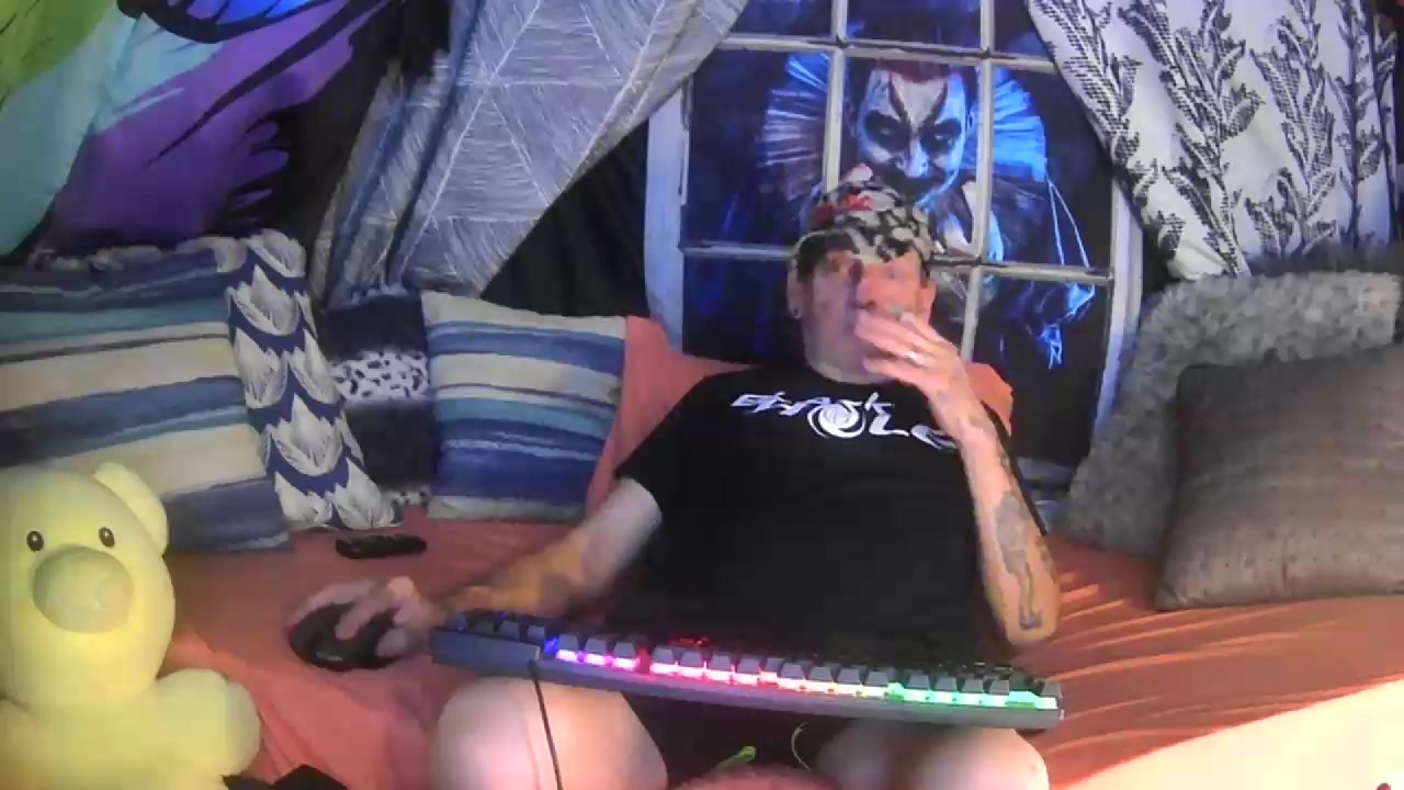 biteme69691 Live Cam Screenshot – 2025-08-06 02:42:14