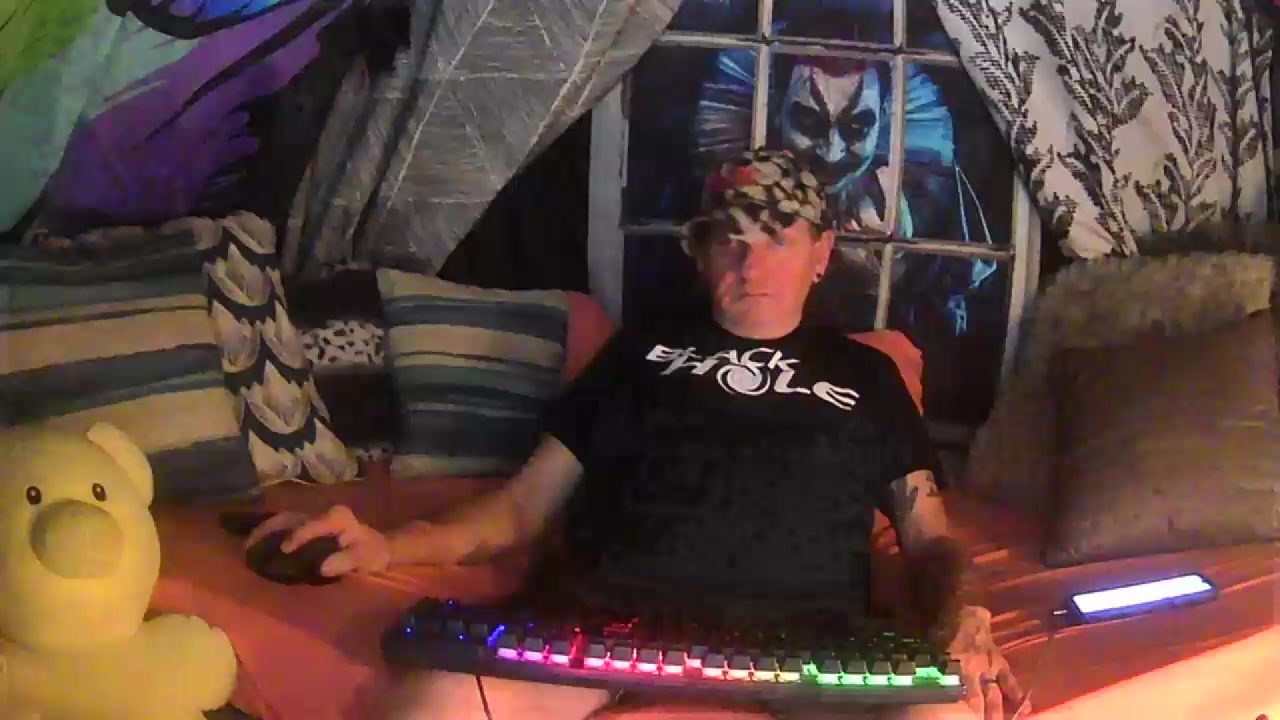 biteme69691 Live Cam Screenshot – 2025-08-06 03:15:49