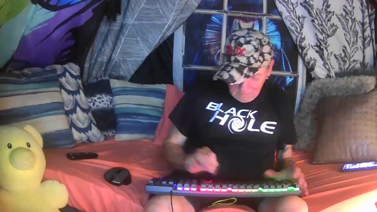 biteme69691 Live Cam Screenshot – 2025-08-06 04:00:54