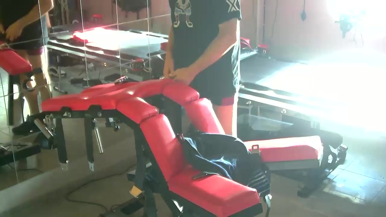 boundgag1 Live Cam Screenshot – 2025-08-19 16:09:06
