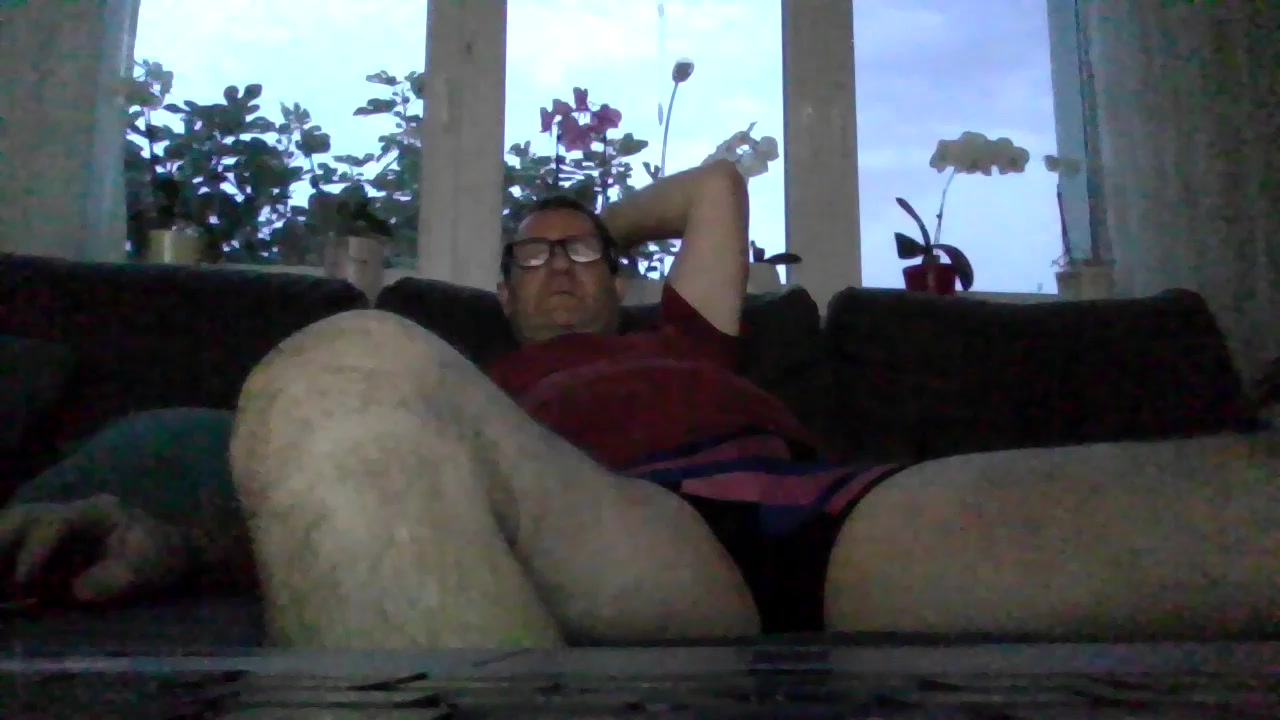 boy1468 Live Cam Screenshot – 2025-08-27 18:24:32