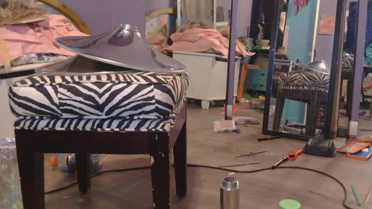 bratkat Live Cam Screenshot – 2025-08-21 01:49:30