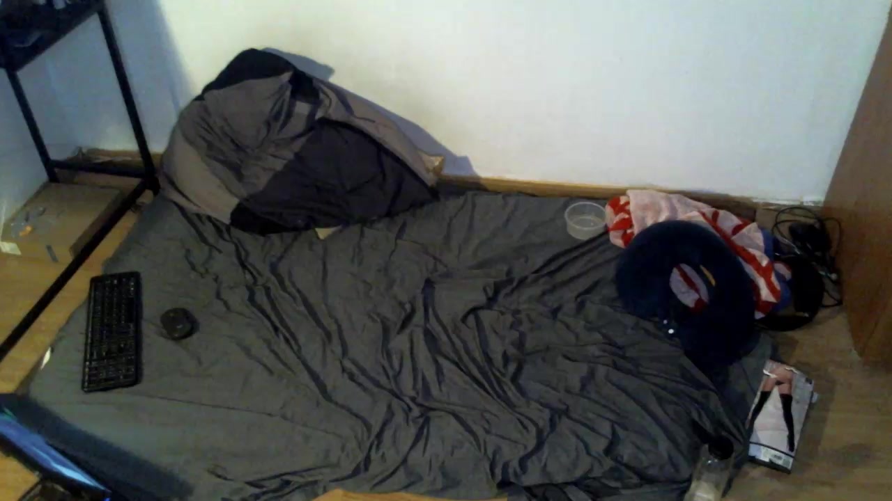 bunny__boy Live Cam Screenshot – 2025-08-04 18:42:27