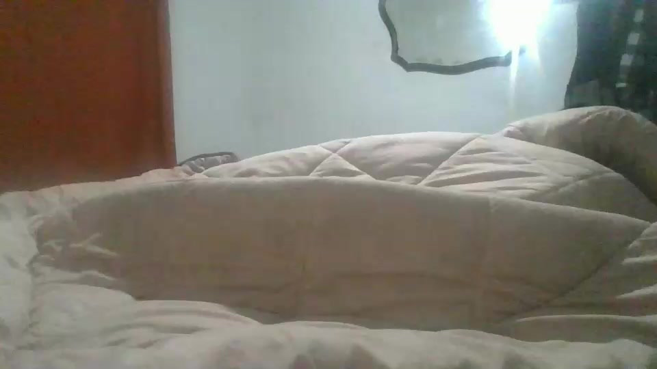 cachetes19 Live Cam Screenshot – 2025-08-17 00:00:32