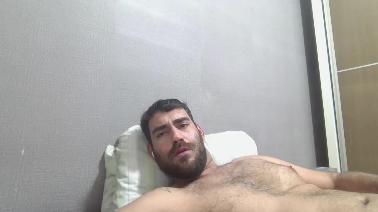 caiorio2 Live Cam Screenshot – 2025-08-07 22:39:44