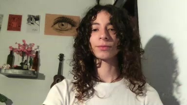 camille_delrey Live Cam Screenshot – 2025-08-04 00:42:52
