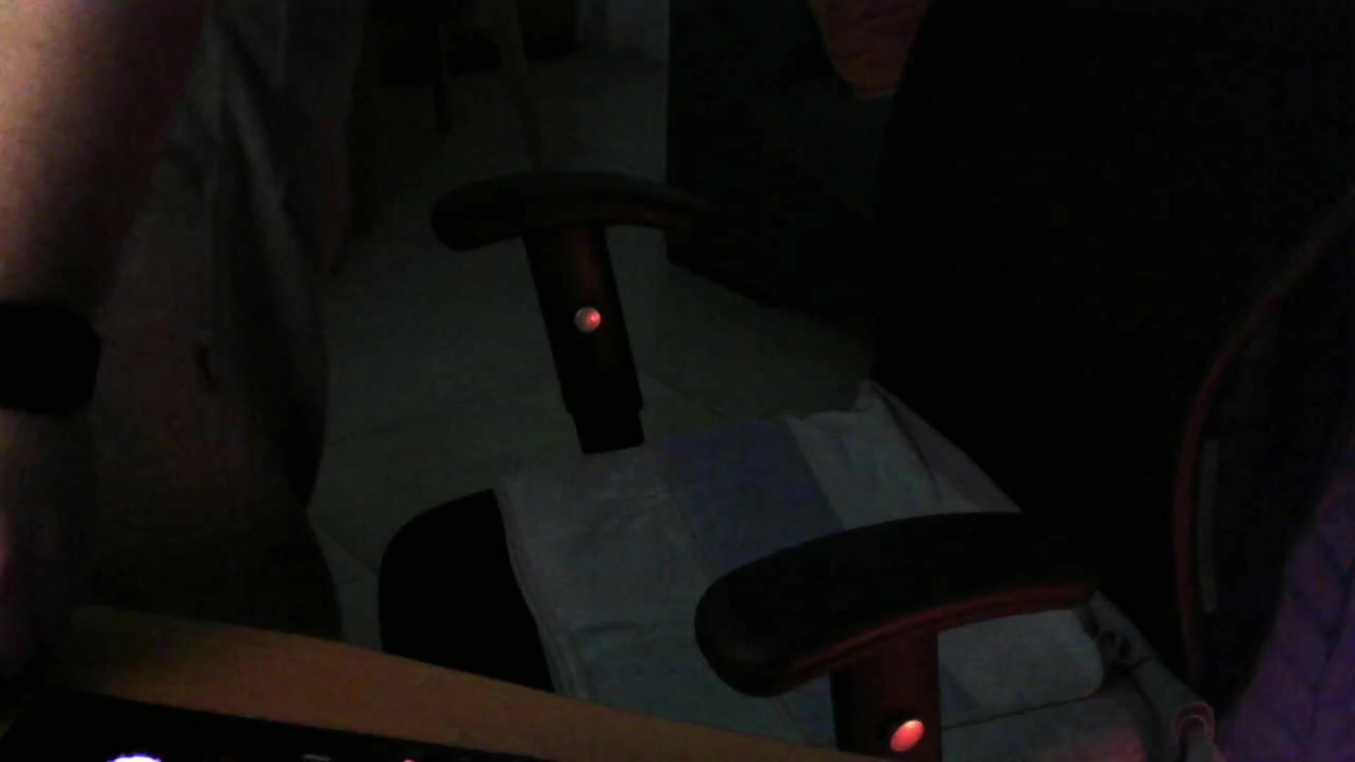 carlosalmada Live Cam Screenshot – 2025-08-22 02:32:23