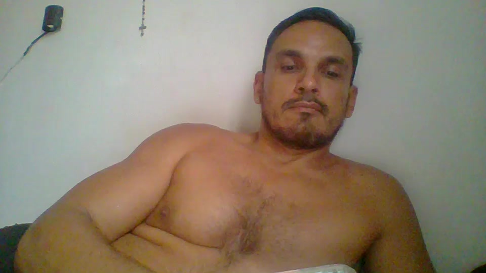 carlosgym Live Cam Screenshot – 2025-08-29 16:06:36