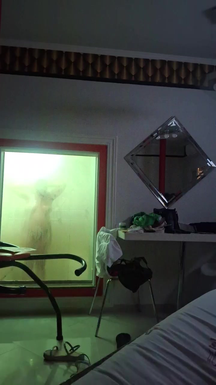 casal18meafun Live Cam Screenshot – 2025-08-31 16:46:42