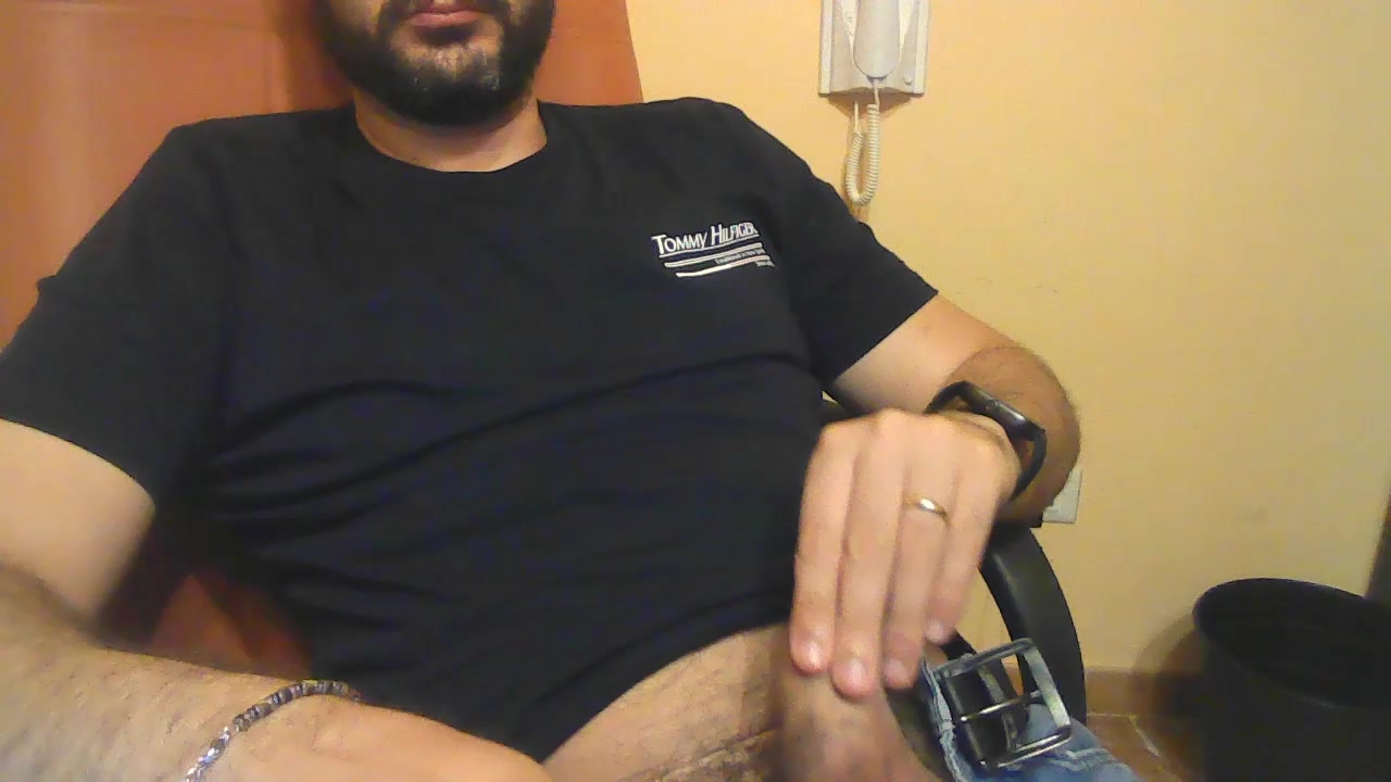 cazzuto861 Live Cam Screenshot – 2025-08-04 12:02:57