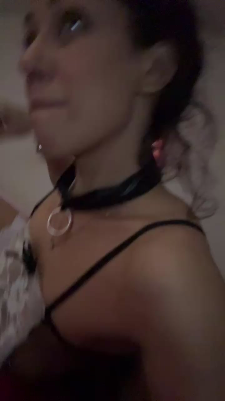 charly3318 Live Cam Screenshot – 2025-08-07 17:41:21