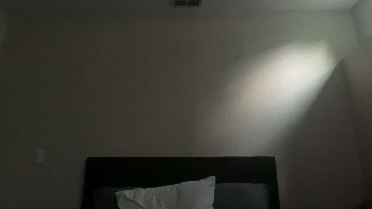cherrisherri Live Cam Screenshot – 2025-09-05 00:33:57