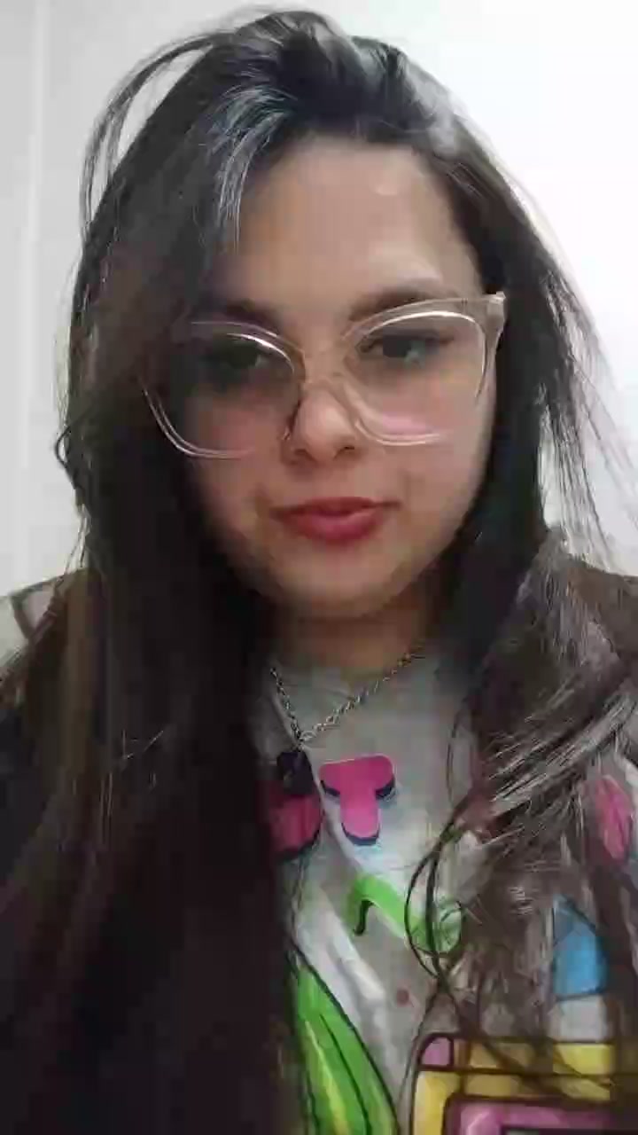 chicasexyyy81 Live Cam Screenshot – 2025-08-06 01:42:25