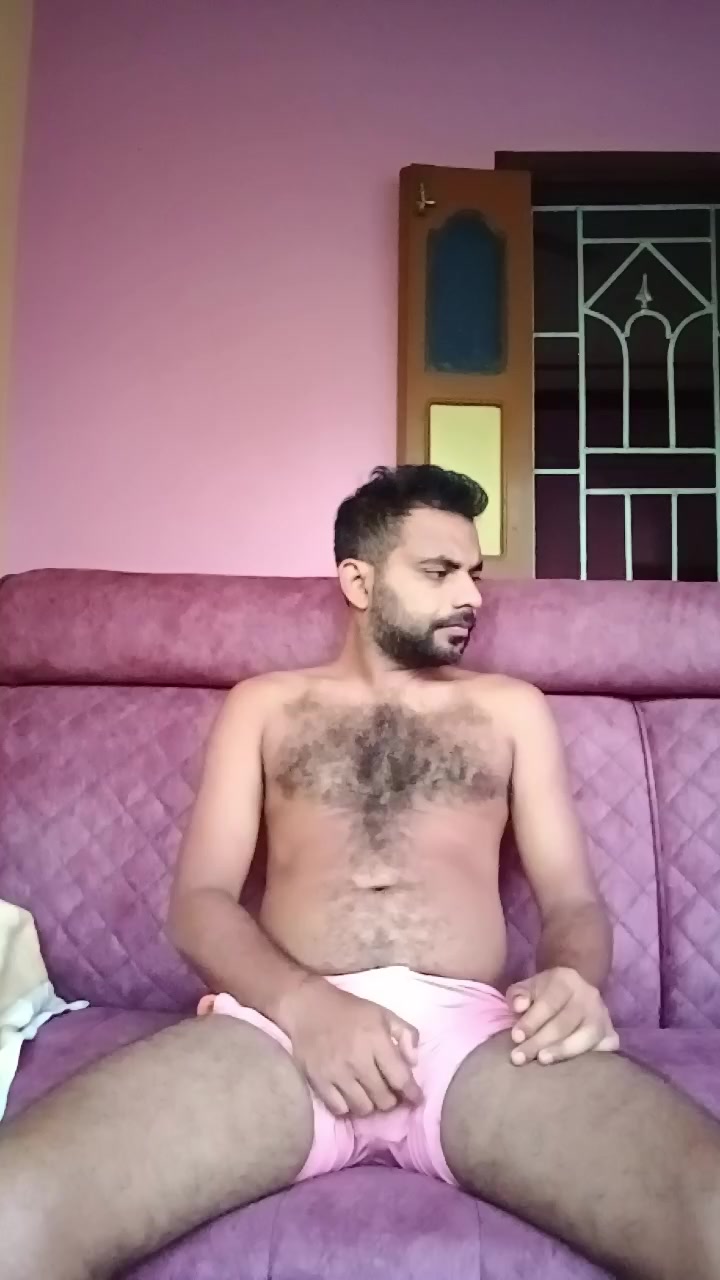 chiranjitho1 Live Cam Screenshot – 2025-08-19 01:06:22