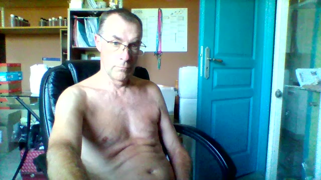christ2655 Live Cam Screenshot – 2025-08-08 13:36:08