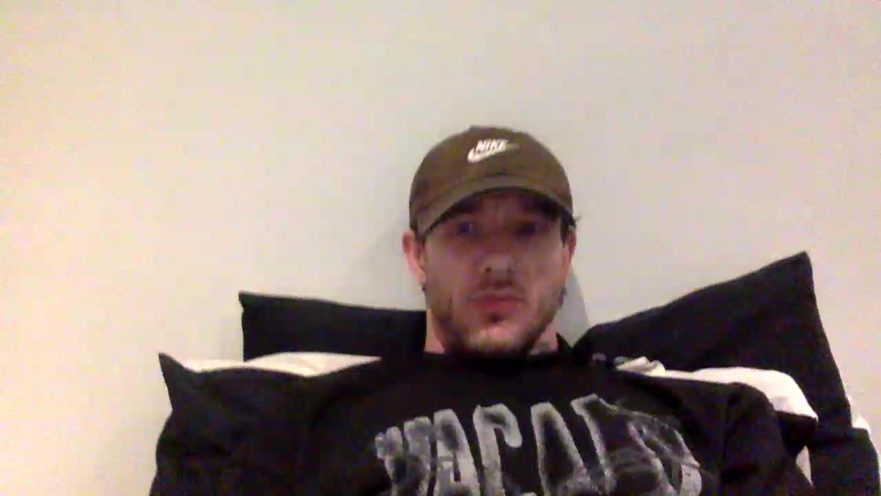 chrisz26XXX Live Cam Screenshot – 2025-08-15 15:08:31