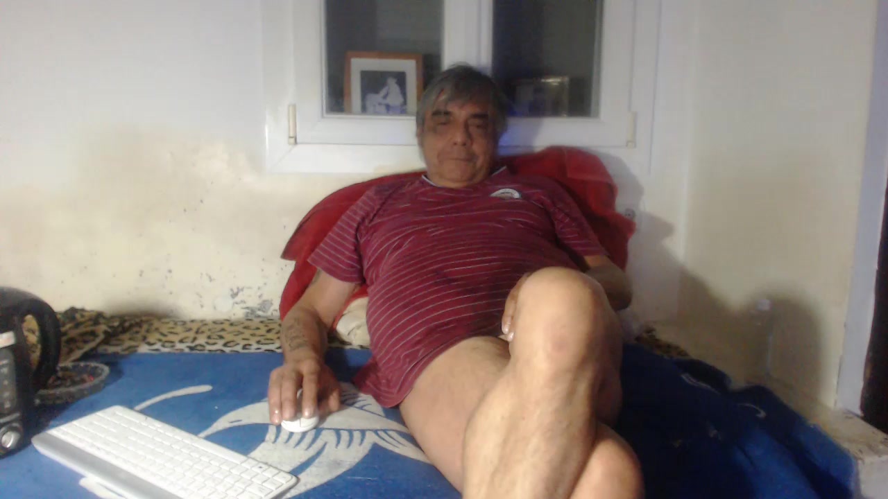 crownman Live Cam Screenshot – 2025-08-04 20:15:57