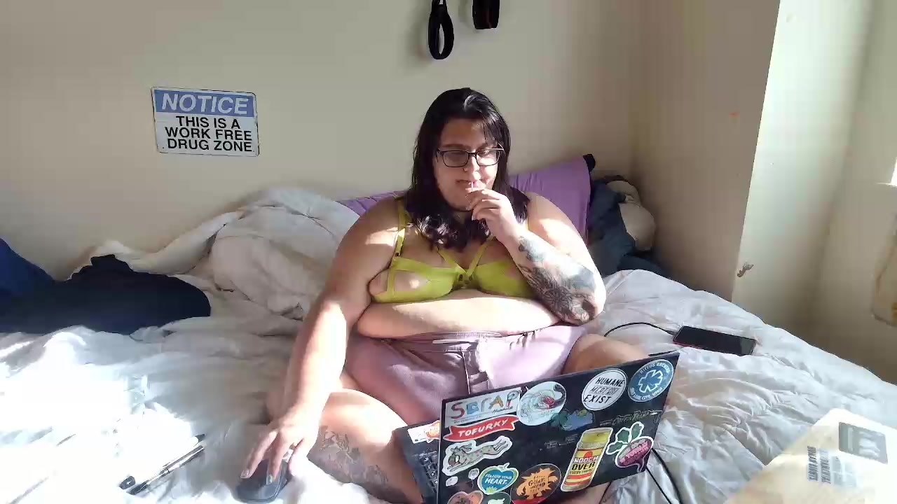 cutetea_time Live Cam Screenshot – 2025-08-05 01:12:04