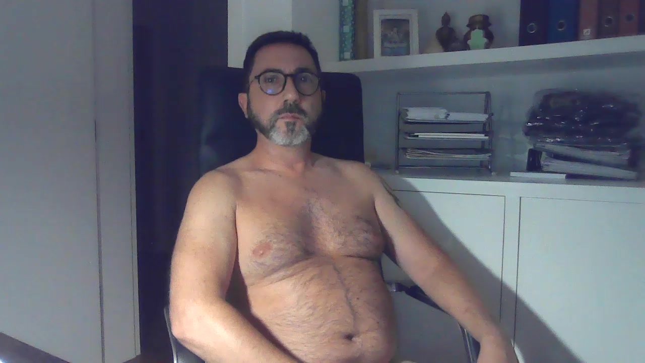 daddy_azo Live Cam Screenshot – 2025-08-05 00:17:01