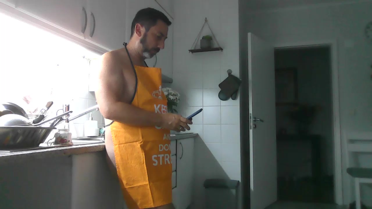 daddy_azo Live Cam Screenshot – 2025-08-06 21:30:31