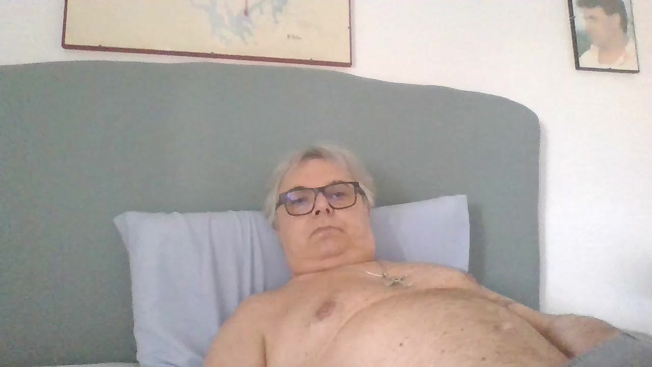 dado2461 Live Cam Screenshot – 2025-08-13 12:26:33