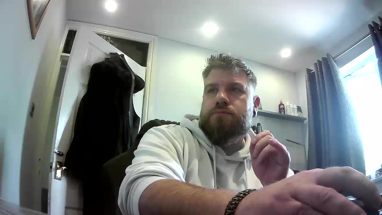 daffyduck_fun Live Cam Screenshot – 2025-08-04 11:52:00