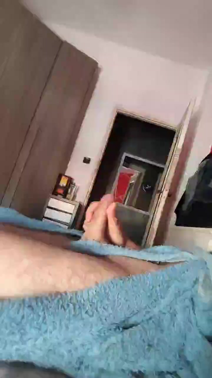 danyhot2 Live Cam Screenshot – 2025-08-08 12:54:50