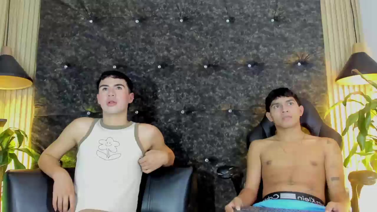 deivid_hot22 Live Cam Screenshot – 2025-08-04 00:35:04