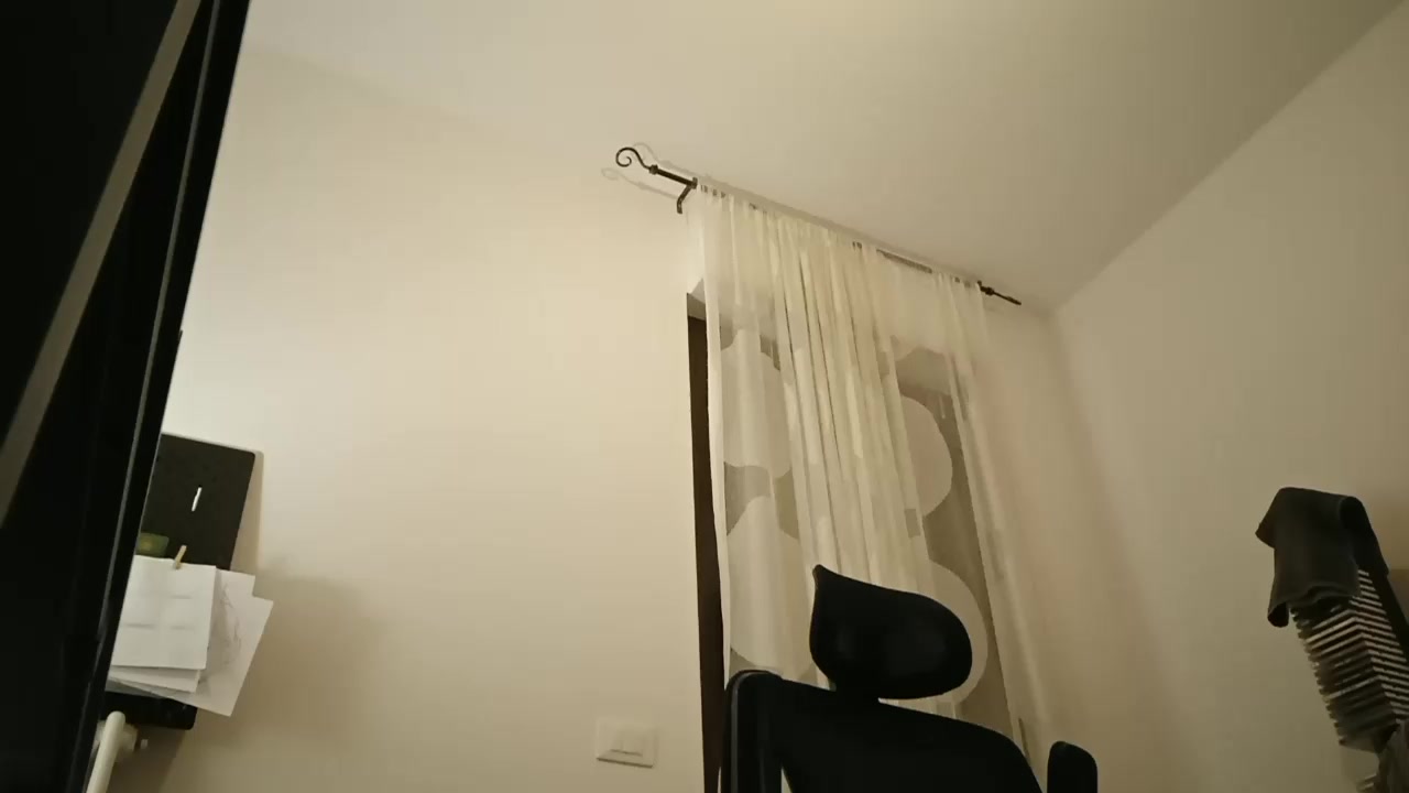 dexter24cm Live Cam Screenshot – 2025-10-23 03:48:58