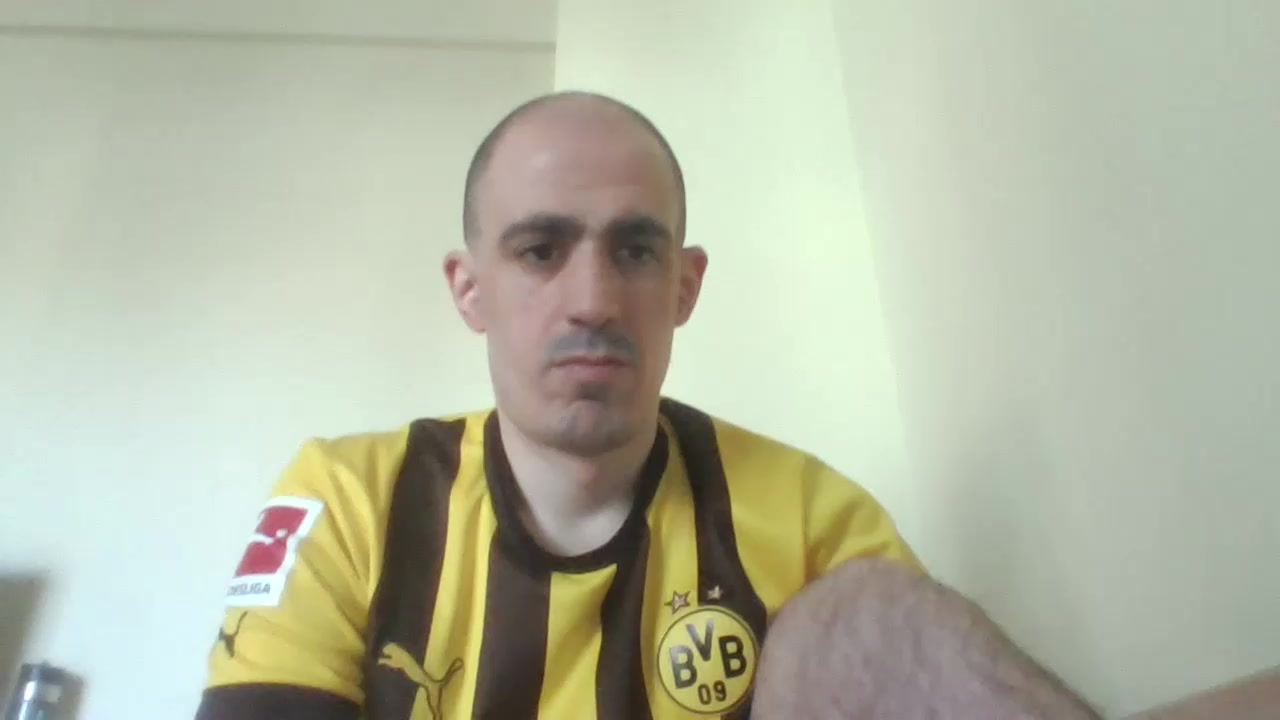 dimi1988 Live Cam Screenshot – 2025-08-30 07:50:39