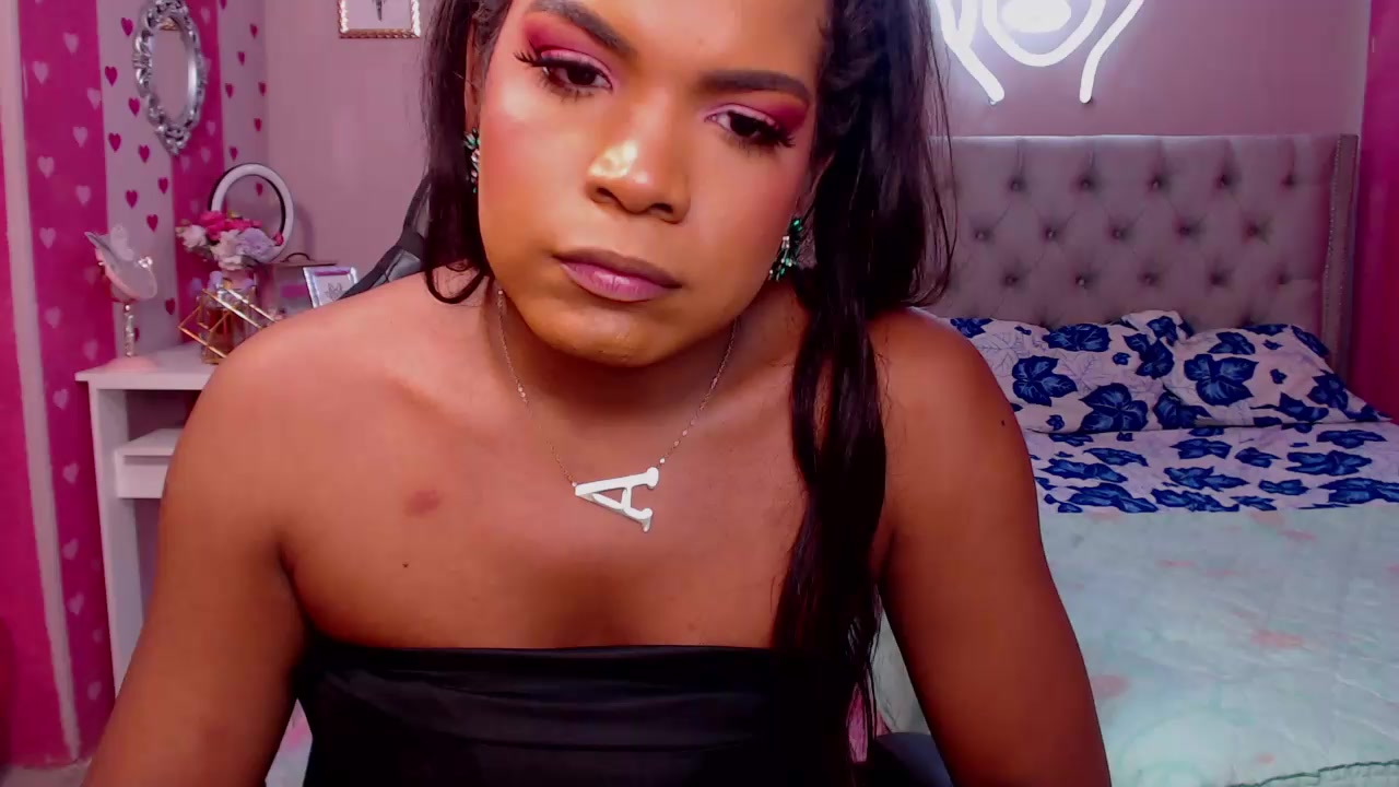 divinetransx Live Cam Screenshot – 2025-08-08 03:08:29