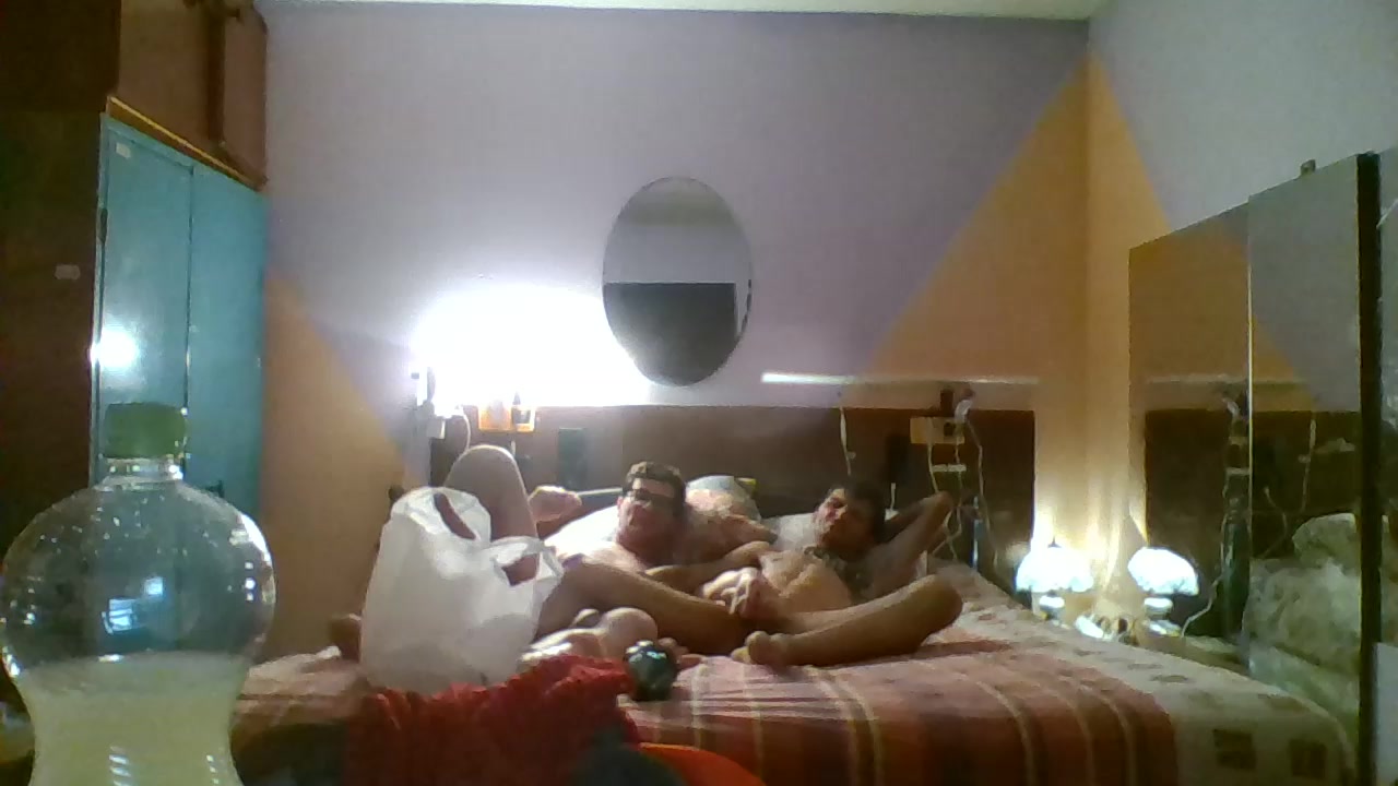 dodel524 Live Cam Screenshot – 2025-08-08 18:20:55