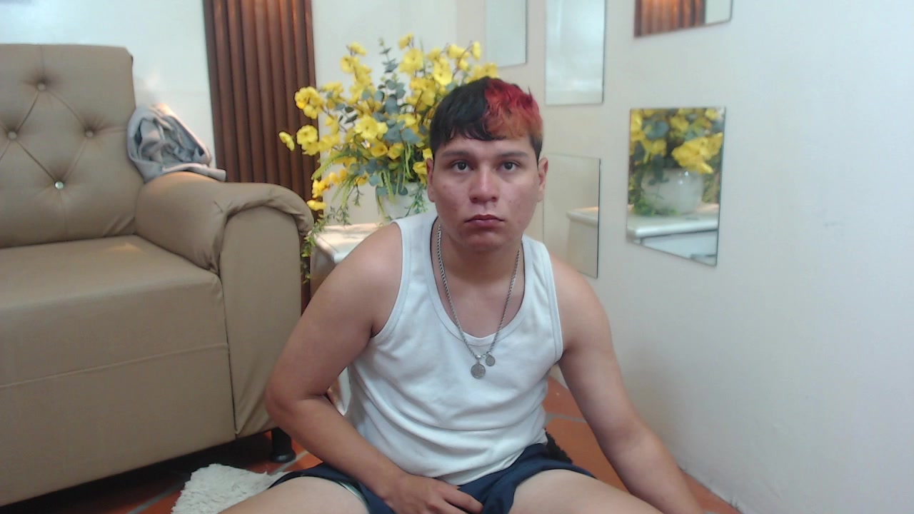 dondanys Live Cam Screenshot – 2025-08-07 13:37:57