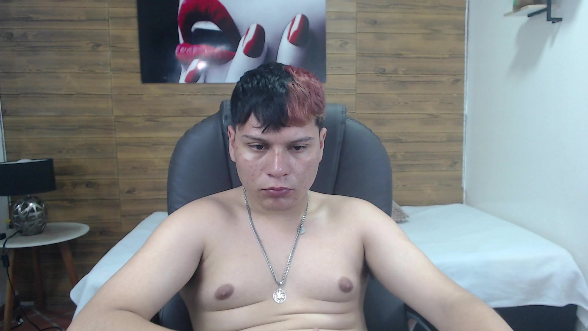 dondanys Live Cam Screenshot – 2025-08-19 15:01:01
