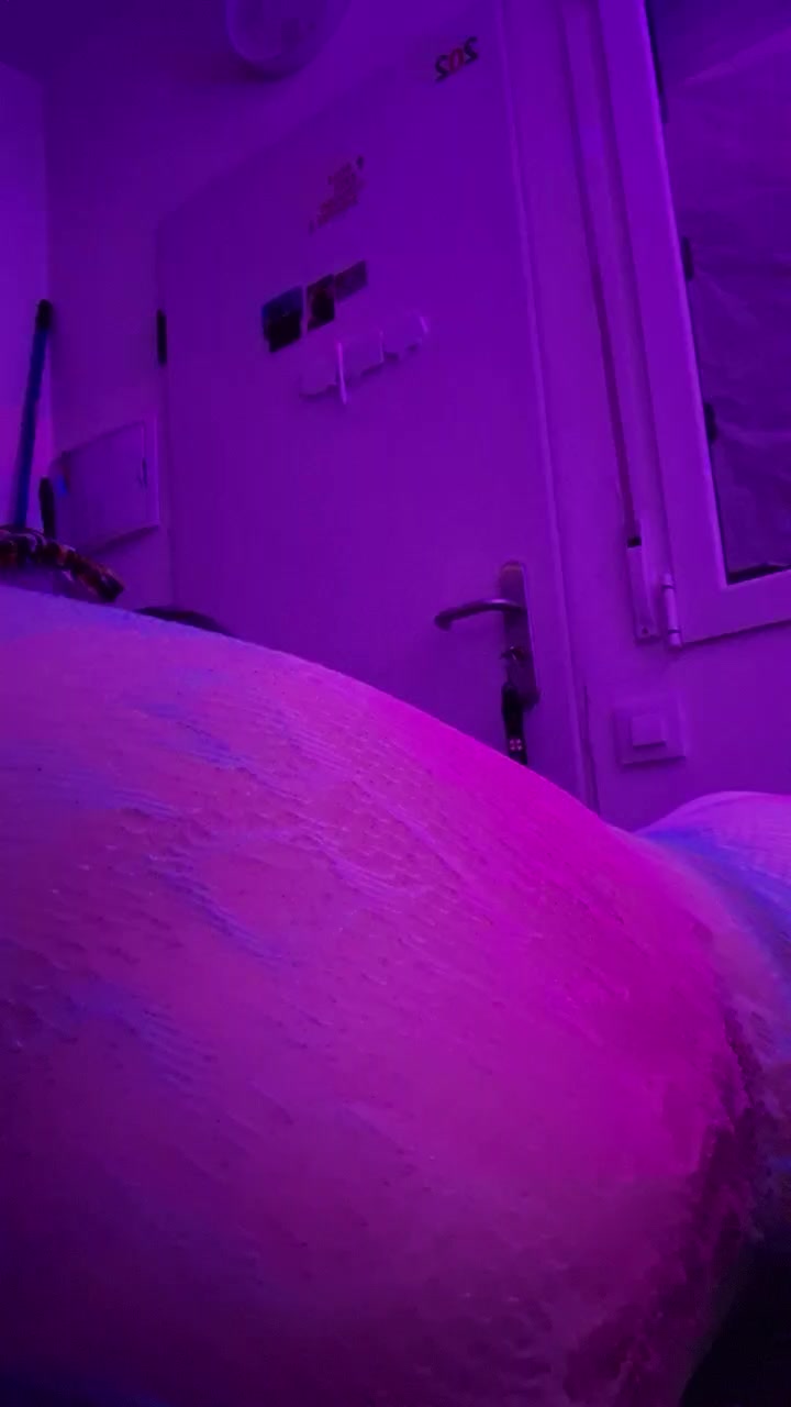 dulce20x Live Cam Screenshot – 2025-08-17 00:47:20