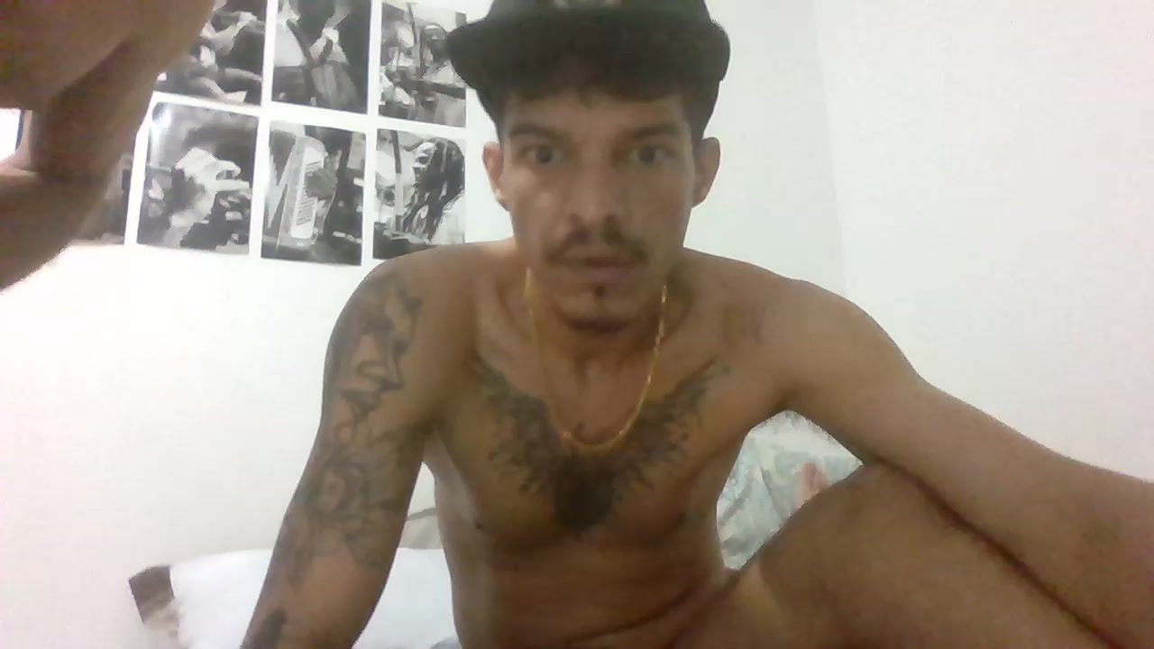 dvamador Live Cam Screenshot – 2025-08-27 08:35:18