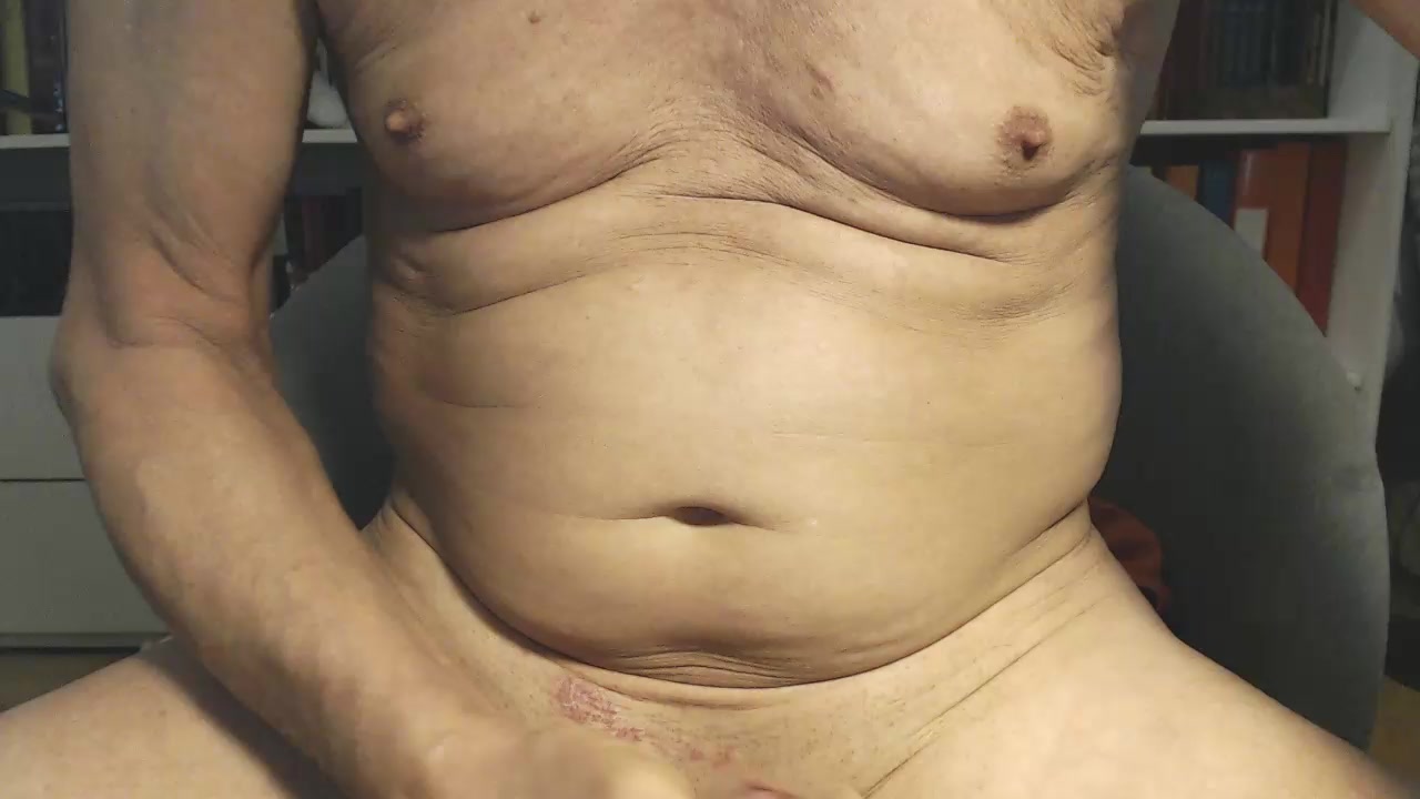 edgar723 Live Cam Screenshot – 2025-08-05 08:17:33
