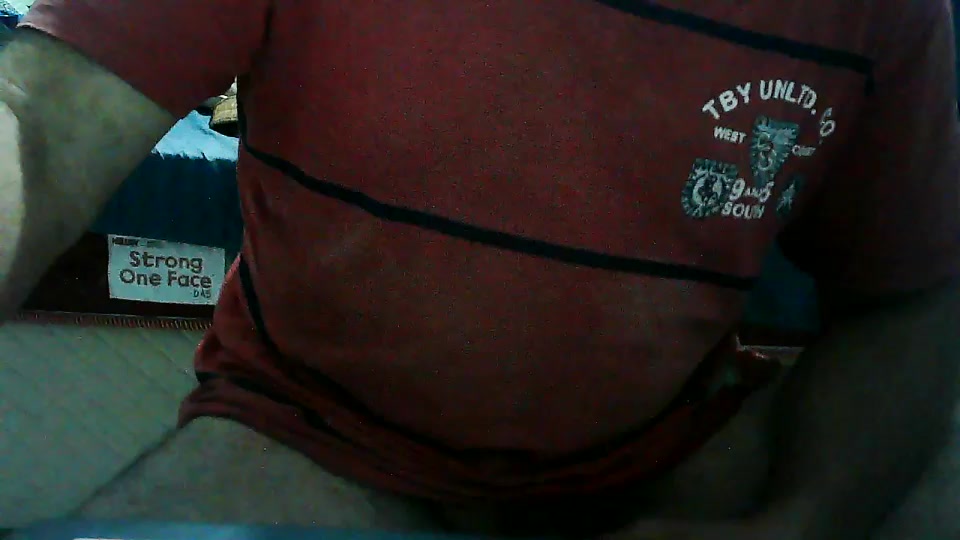 edy45 Live Cam Screenshot – 2025-08-09 00:51:11