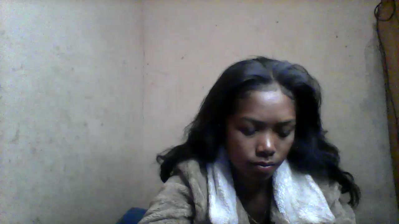 elinahfun Live Cam Screenshot – 2025-08-04 19:26:30