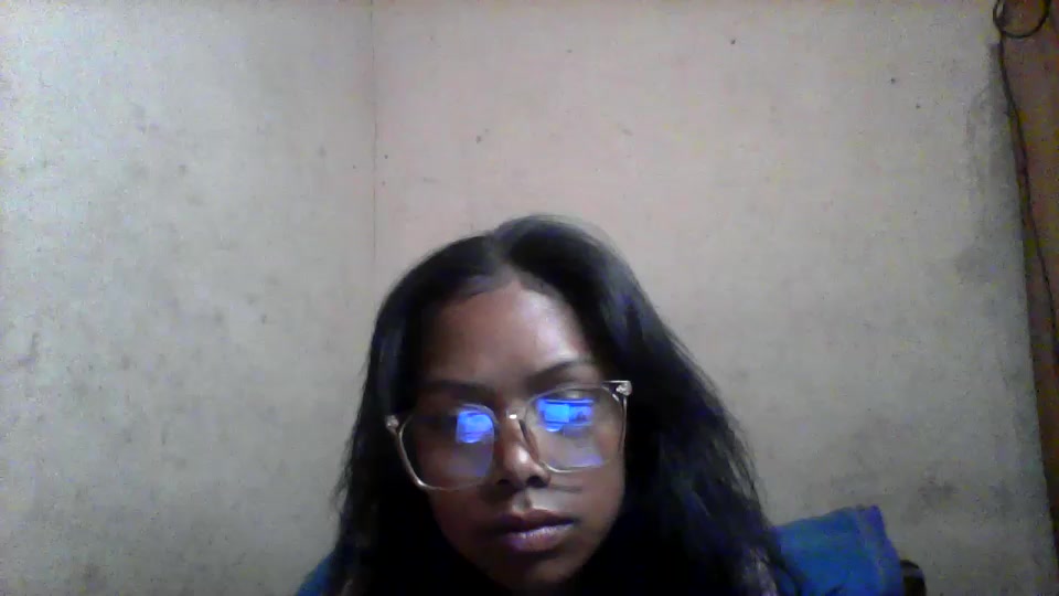 elinahfun Live Cam Screenshot – 2025-08-04 20:16:38