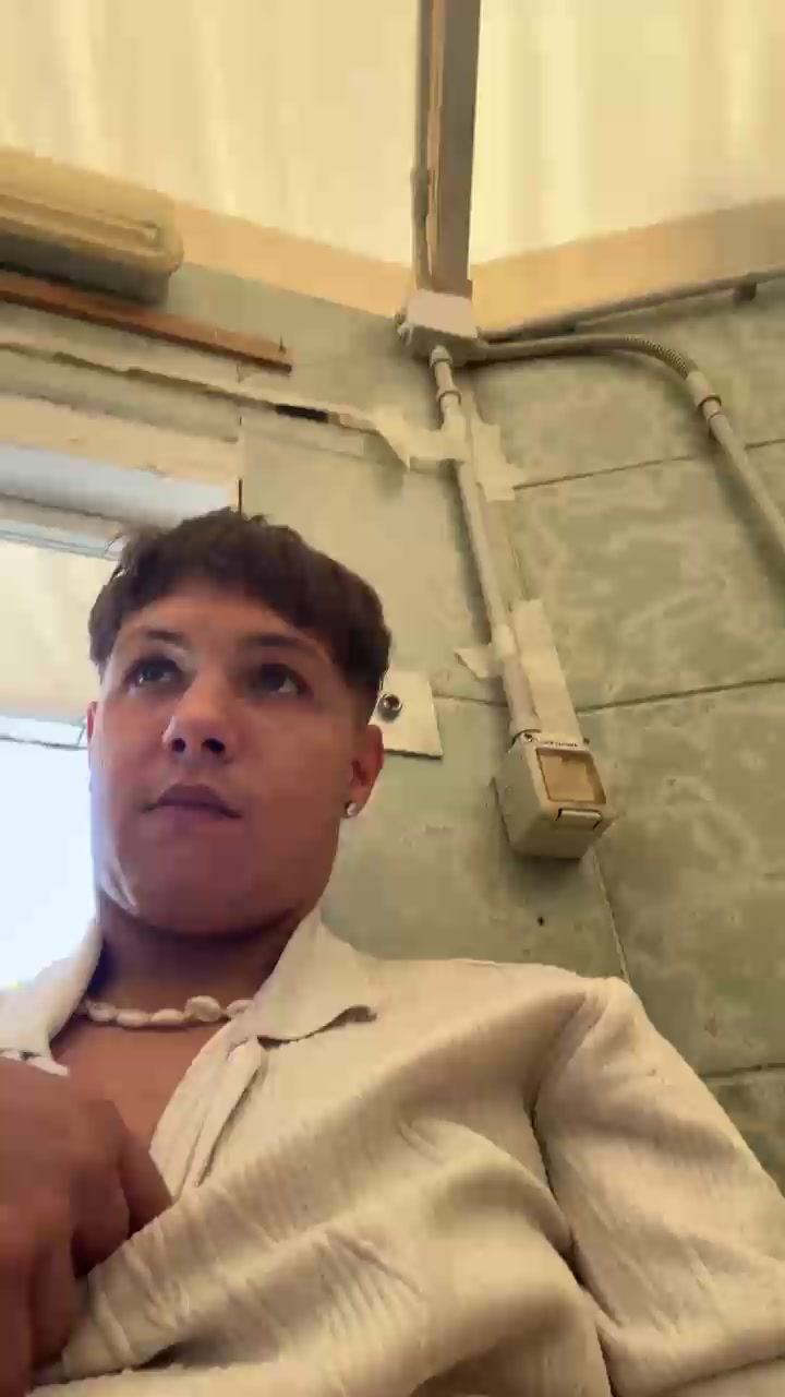 elmacho232 Live Cam Screenshot – 2025-08-26 10:45:51