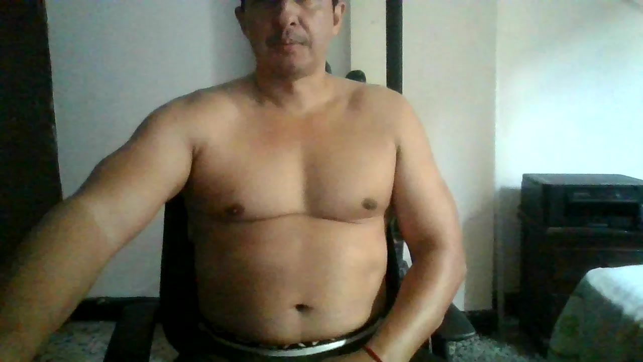 esteban2622 Live Cam Screenshot – 2025-08-04 13:26:46