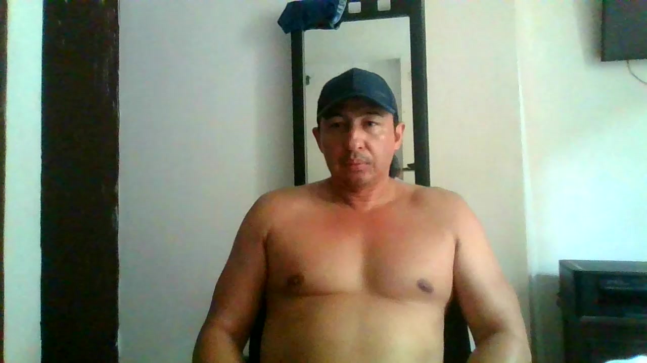 esteban2622 Live Cam Screenshot – 2025-08-04 15:13:21